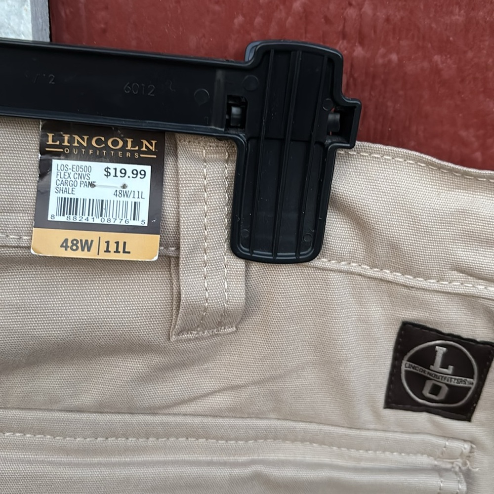NWT Lincoln Outfitters Flex Cargo Tan Shale Shorts Men’s 48W Stain Resistant - Picture 10 of 16